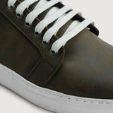 Authentic Full-Grain Leather Grain Depth & Pull-Up Patina Texture Detail