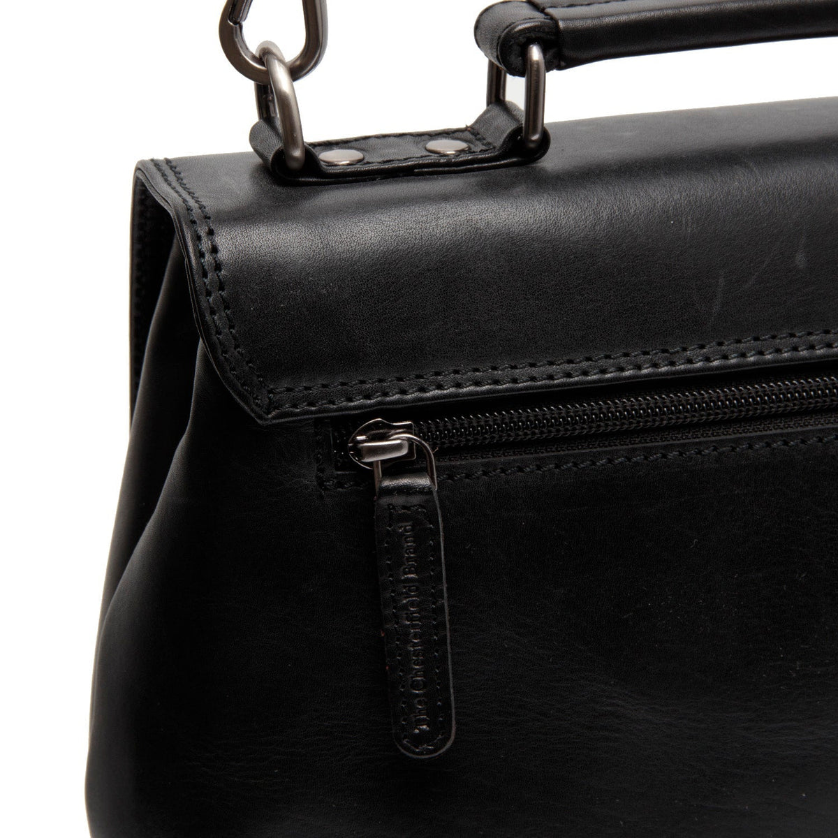 
Authentic 100% Full-Grain Leather Grain Texture & Heavy-Duty Seam Stitching Detail