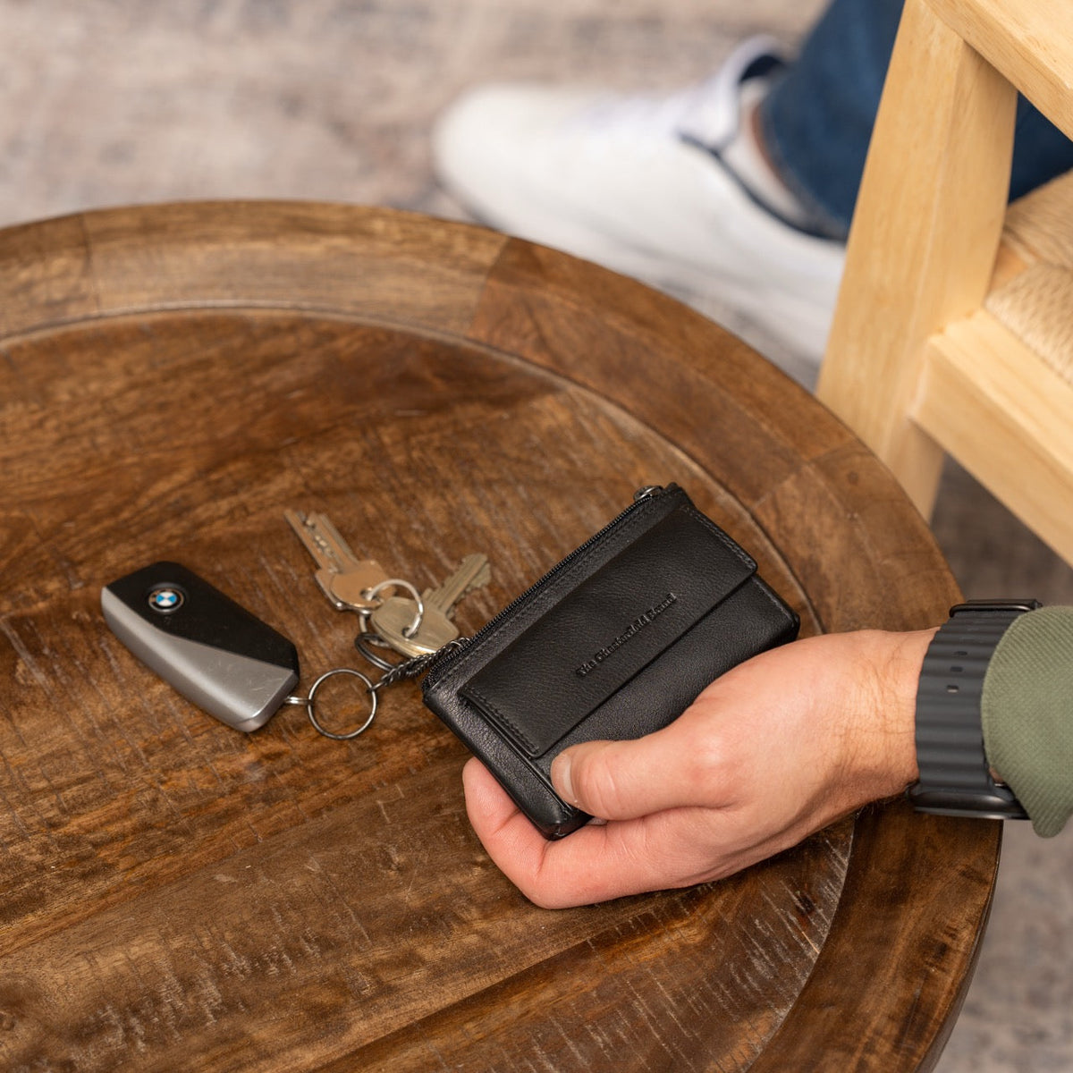Torano Full-Grain Leather Key Case - Lateral Side Profile View Showing Sleeve Cut &amp; Athletic Taper Fit