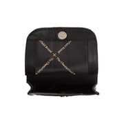 Close-Up Detail of Classic Collar &amp; Heavy-Duty Zipper Hardware on Nebra Full-Grain Leather Phone Bag