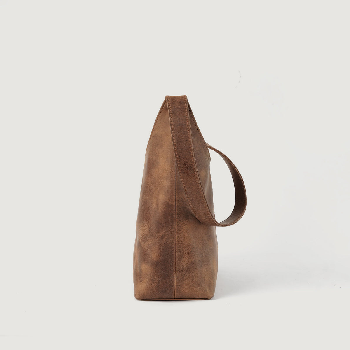 
The Stefani Leather Hobo Bag – alternate product view 6